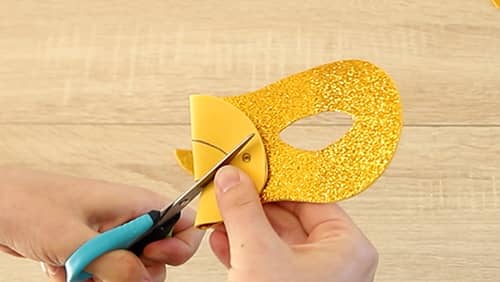 6ème étape du masque super héro : les yeux.