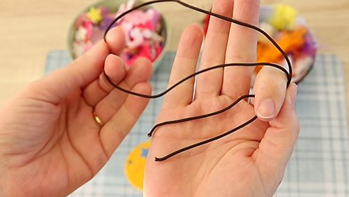 8ème étape du masque super héro : le fil.