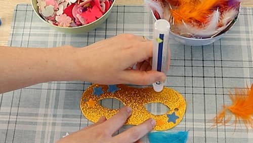 9ème étape du masque super héro : la décoration.